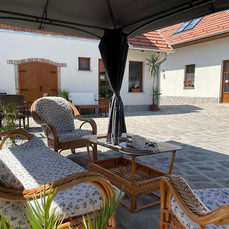 Kis-Duna Vendeghaz Dunabogdány Exterior foto