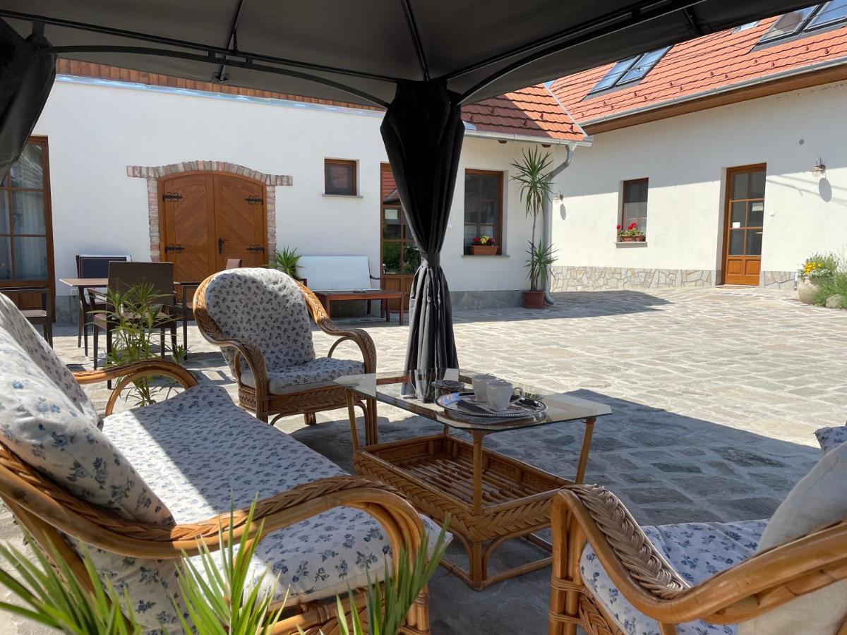 Kis-Duna Vendeghaz Dunabogdány Exterior foto